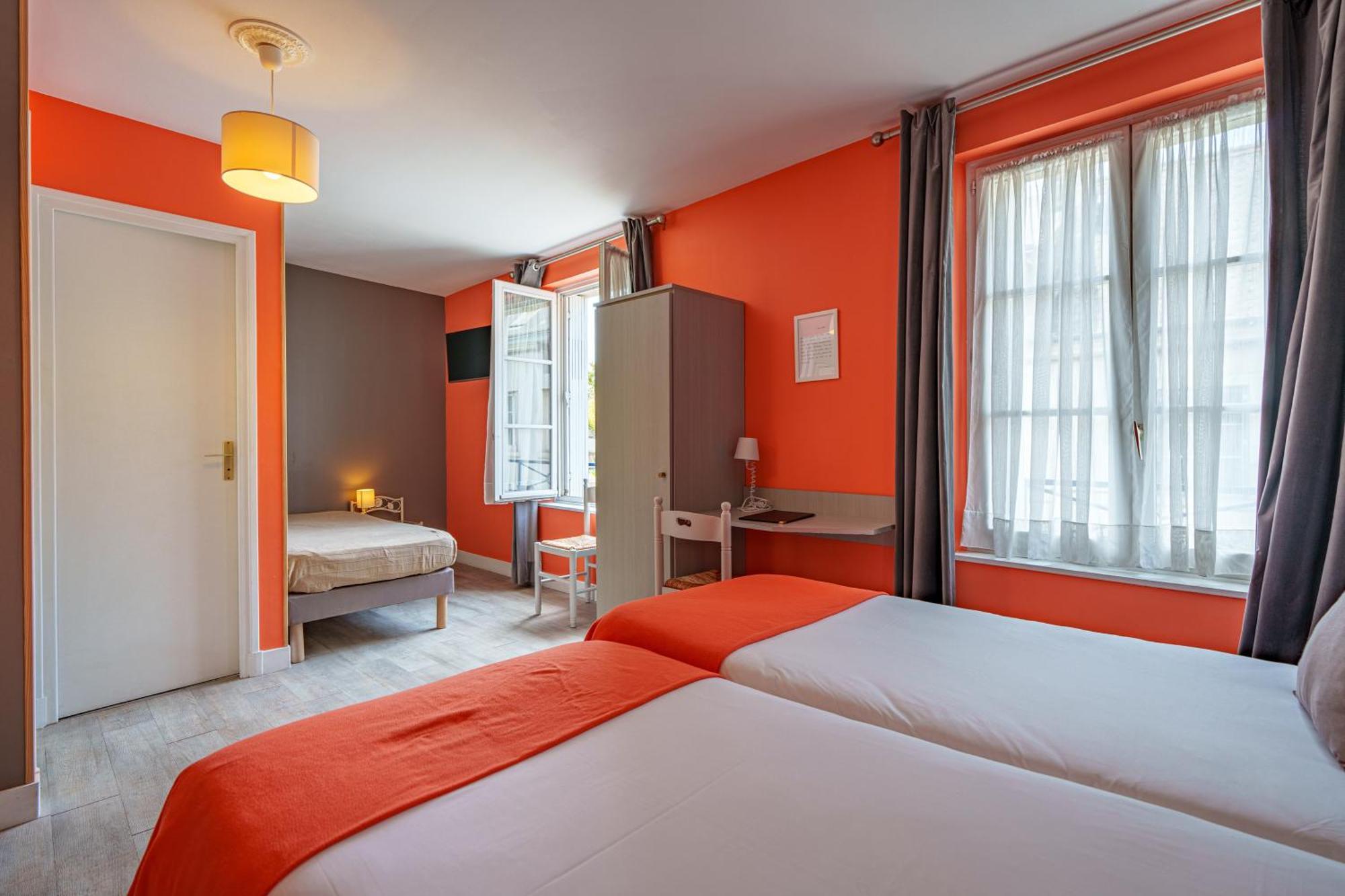 Hotel Val De Loire Азе-ле-Ридо Экстерьер фото