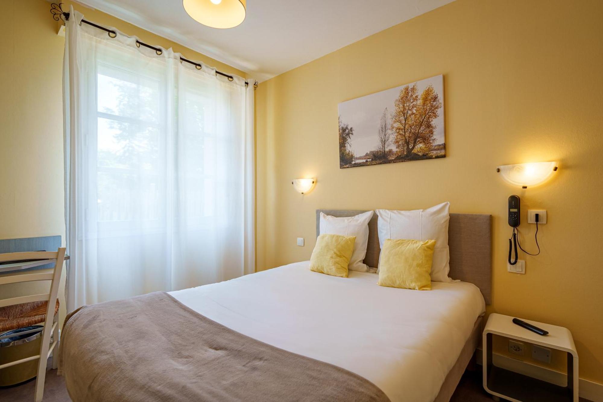 Hotel Val De Loire Азе-ле-Ридо Экстерьер фото
