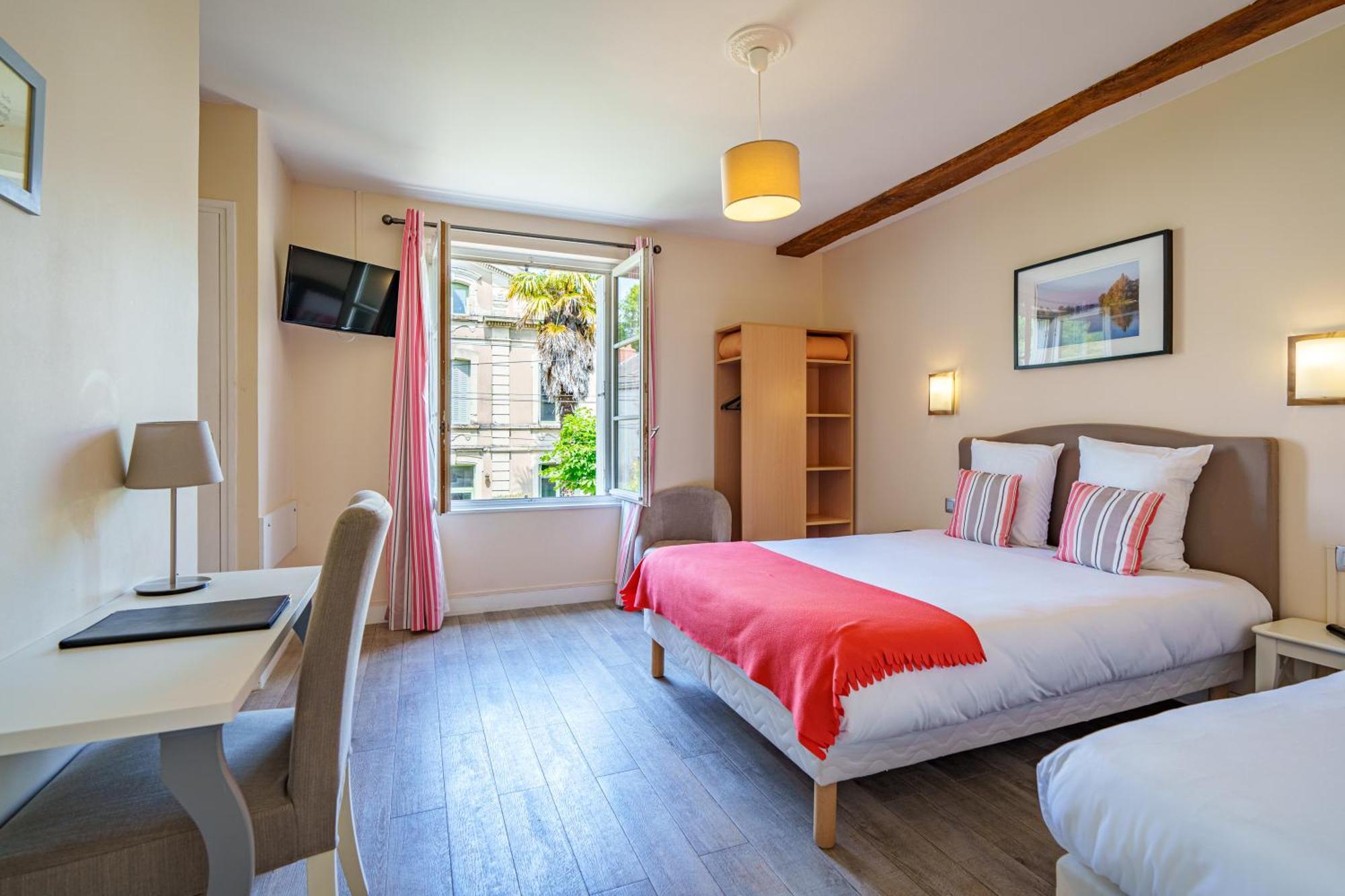 Hotel Val De Loire Азе-ле-Ридо Экстерьер фото