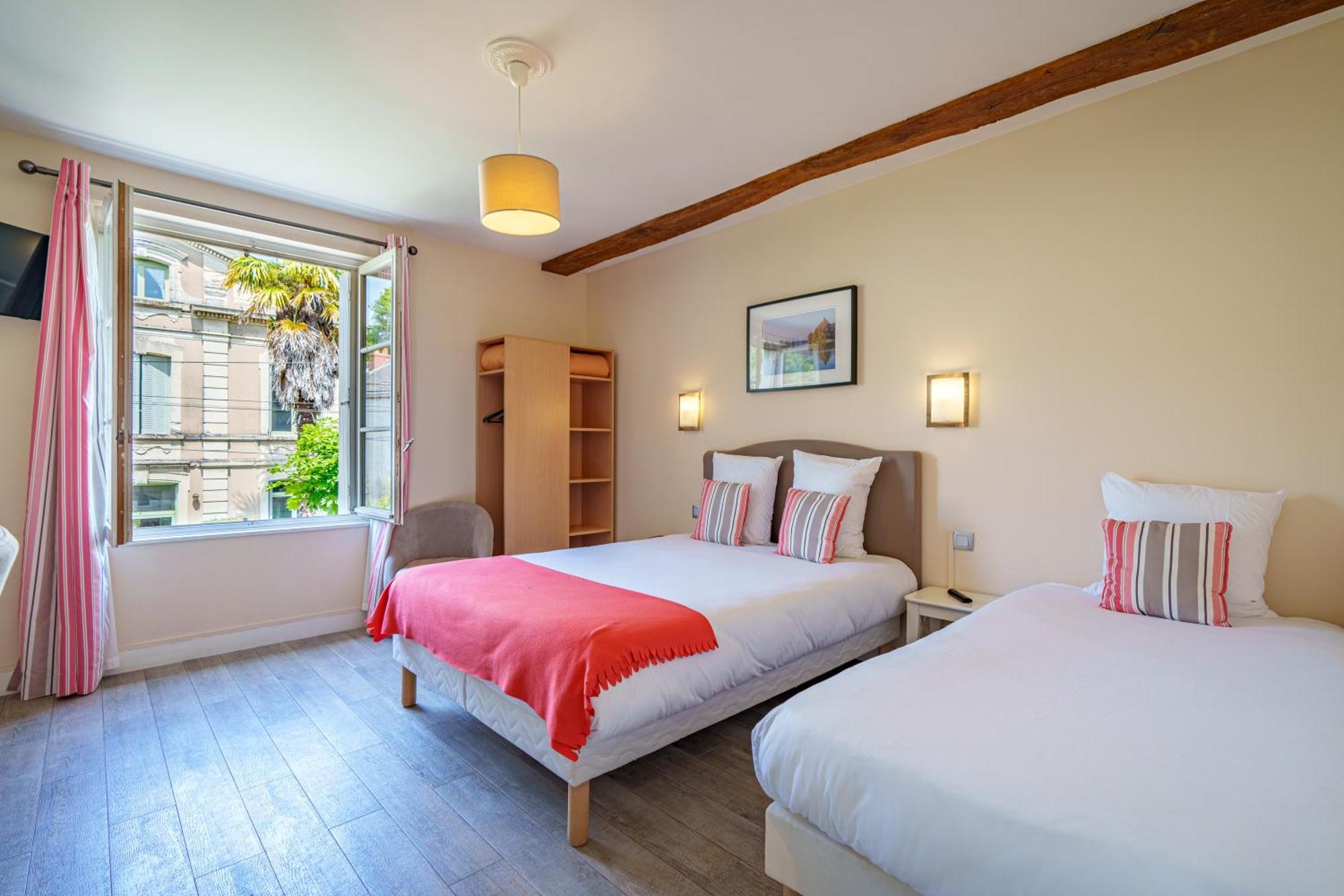 Hotel Val De Loire Азе-ле-Ридо Экстерьер фото