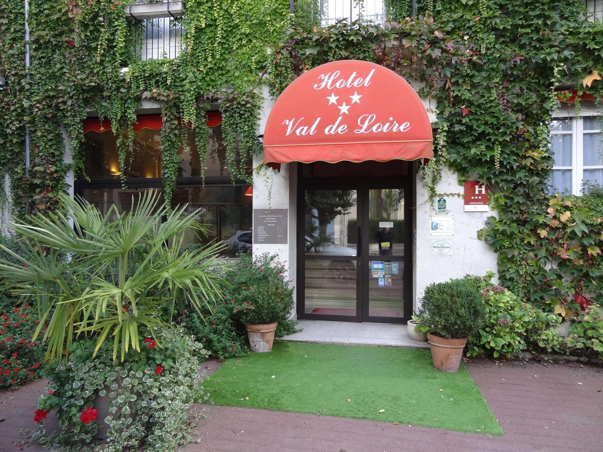 Hotel Val De Loire Азе-ле-Ридо Экстерьер фото